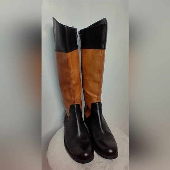VINCE CAMUTO EQUESTRIAN STYLE BOOTS - Picture 7 of 9
